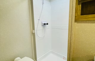 2022 Cherokee Arctic Wolf Fifth-wheel