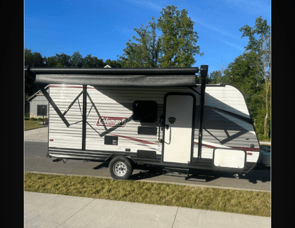 Dutchmen RV Coleman Lantern LT Series 17FQ