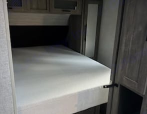Forest River RV Wildwood Heritage Glen Hyper-Lyte 29XBHL