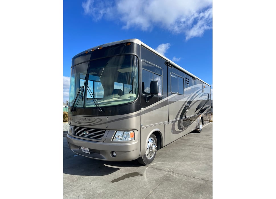Class A Motor Home rentals in Visalia