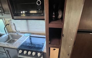 "Tiny" 2019 Thor Motor Coach Freedom Traveler 24HE