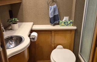 2016 Thor Motor Coach Palazzo  - Live In Luxury!