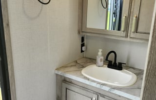 Luxurious 2 bedroom suite RV