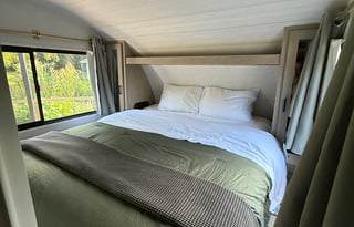Versa Sleeps 10 Family Camper