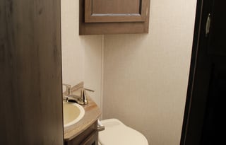 2019 Coachmen | Sleeps 10 Comfortably | Luxury