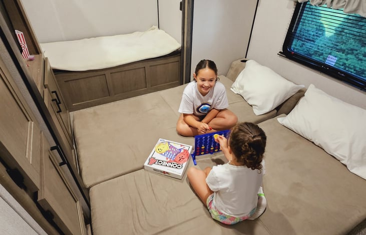 additional sleeping  in the bunk room