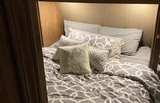 Beautiful stationary RV at an attractive place!