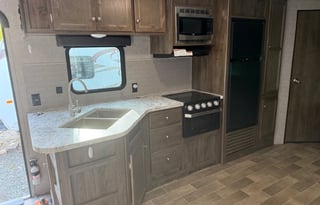 2020 coleman lantern sleeps 9