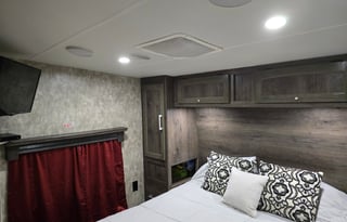 Travel with Attitude, Adventure with Gratitude!