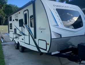 Coachmen RV Freedom Express Ultra Lite 238BHS