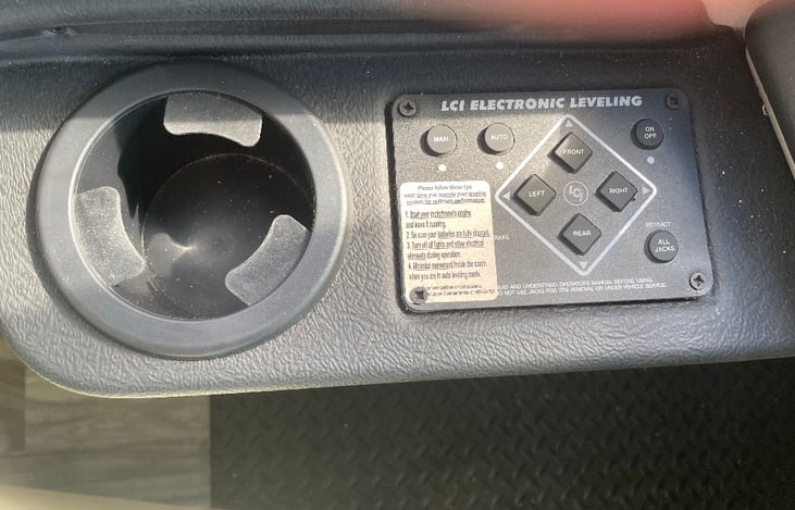 Automatic levelers and jacks