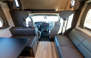 2020 Winnebago Minnie Winnie  31f - w/ Starlink