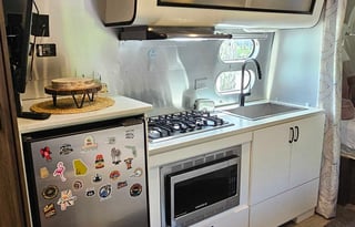 2022 Airstream Caravel Trailer