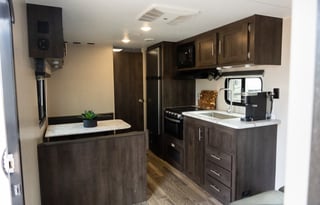 Joey & Jennifer's Family & Friendly RV Rental