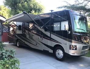 Thor Motor Coach Outlaw 37RB