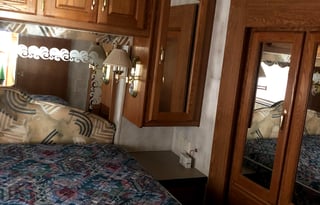 2000 Holiday Rambler Endeavor 38 PDQ