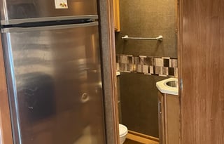 Luxury on wheels master on sweet bath and a half