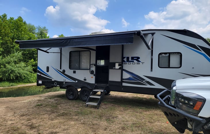 World Famous Loretta Lynn's