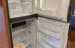 2014 Chevy RV of Altoona- Super Clean!