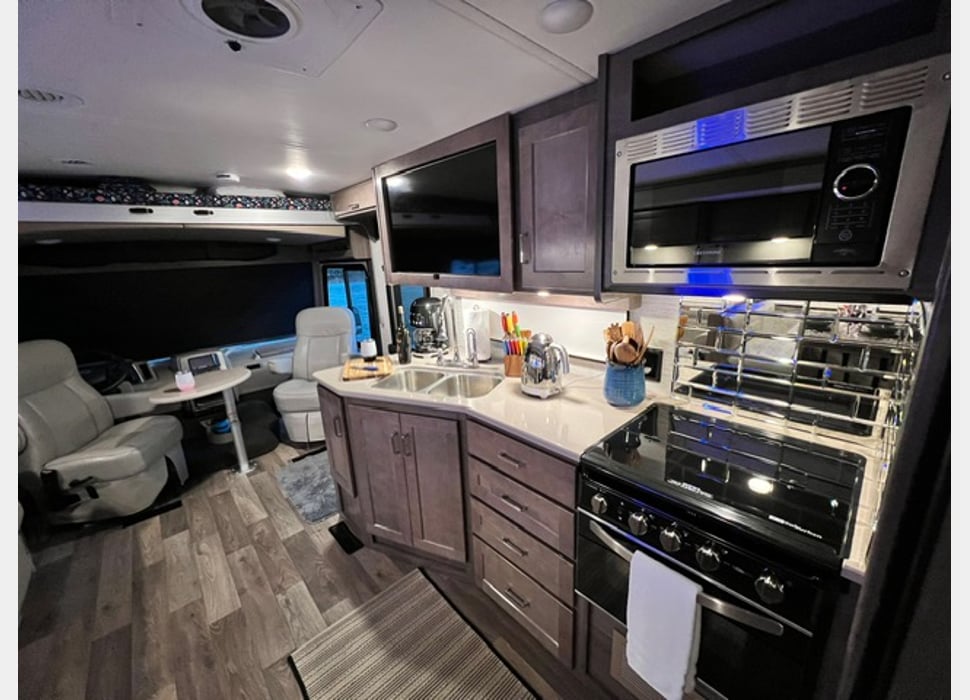 Class A Motor Home rentals in Lynnwood