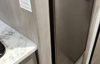 Sleeps 5 With an Electric Fireplace/coffee Maker