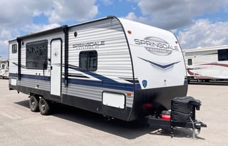 Clean, cozy, and roadtrip ready!