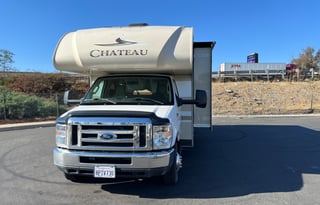 2020 Thor Motor Coach Chateau 28Z