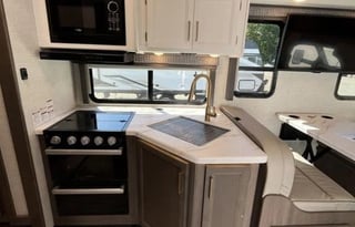 2024 "Thor" Motor Coach Chateau 31EV Bunkhouse