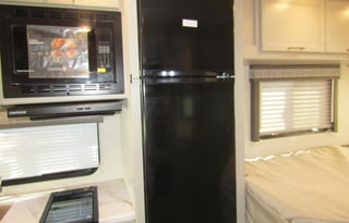 2025 Thor Chateau 21Z - Spacious Class C RV-GLG04