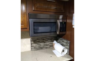 2016 Forest River Georgetown 364TS with 2 full baths!