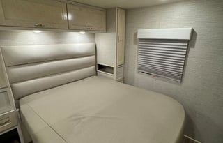 2019 Winnebago Class A RV INTENT 31P