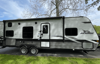 Zeus the 2022 Bunkhouse (Sleeps 8)