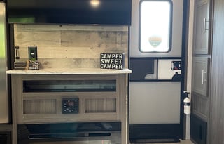 2021 Kodiak Ultra-Lite 332BHSL Huge Bunkhouse