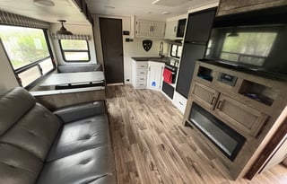 2022 Venture RV Stratus Ultra-Lite