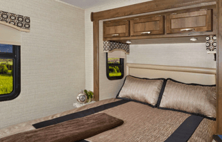 T2019 CONVENIENT & EASY TO DRIVE RV!!!!!!