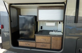 Day-by-Day 2020 Winnebago Vista 31B (Bunkhouse)