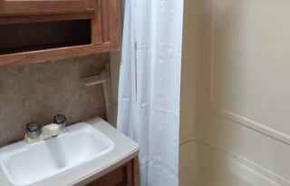 Cool Forest River 27' spacious and light