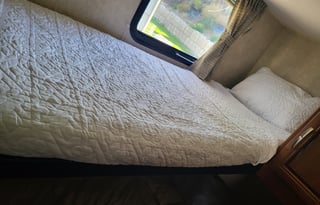 Happy Glamper Camper