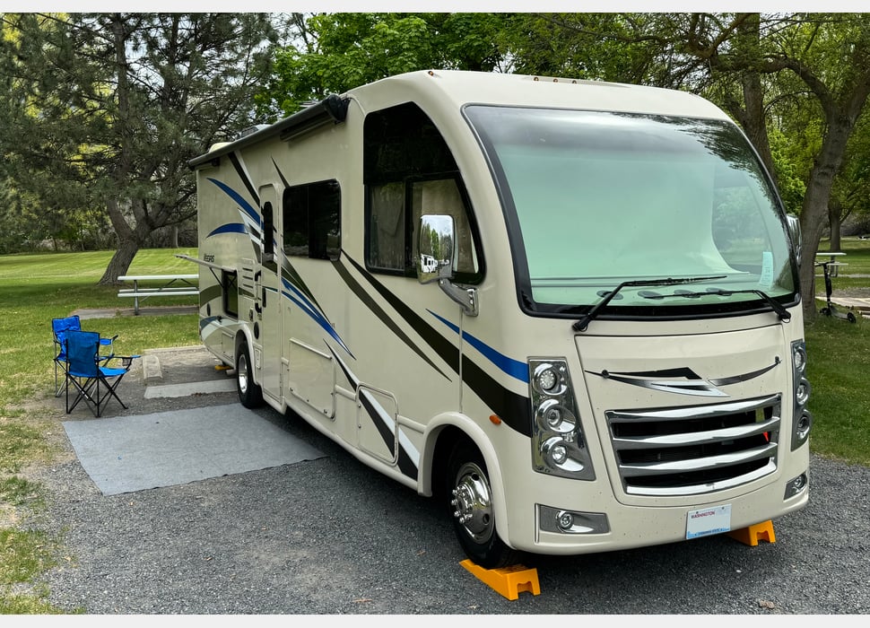 Class A Motor Home rentals in Kennewick