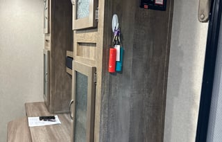 Wanderer-For Couples Who Love to Travel in Comfort