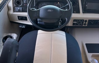 Travel with Ease & Comfort! Pets Welcome