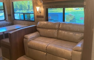 2014 CrossRoads RV Zinger ZT32QB