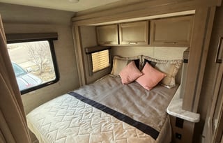 2021 Thor Motor Coach Ford E-350