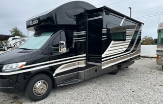 2021 Mercedes Delano 24FB