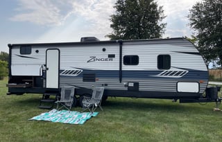 Summer Time Blues 2018 CrossRoads Zinger ZR280BH