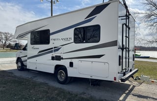 Explore the Country 2023 Coachman Freelander 22FT