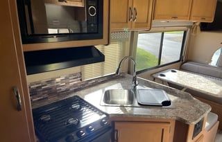 2017 Thor Motor Coach Freedom Elite 26HE