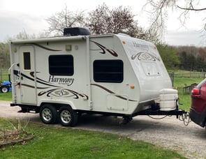 Winnebago Sunny Brook Harmony