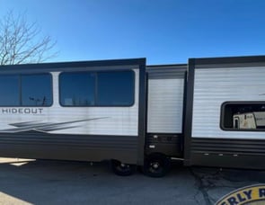 Keystone RV Hideout 318BR