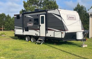 2020 Dutchmen RV Coleman Lantern LT Series 215BH